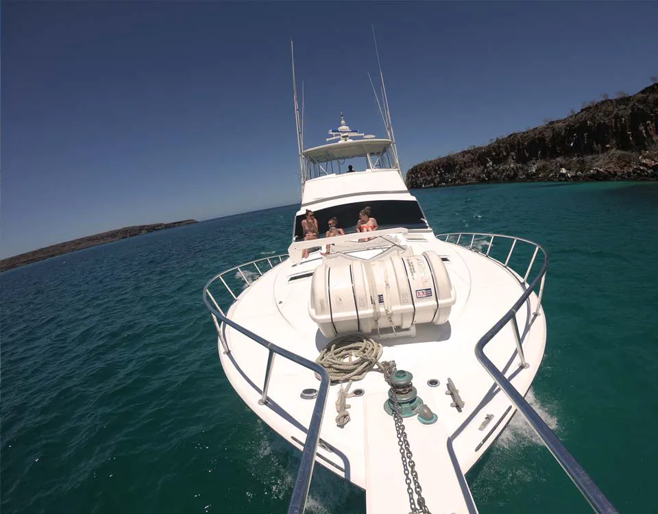 01_altamar-yacht-galapagos-1