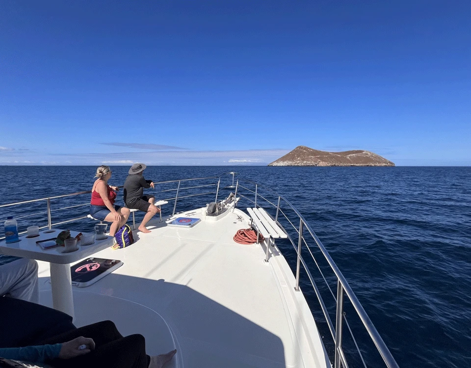 04_retorno-desde-la-isla-bartolome-1