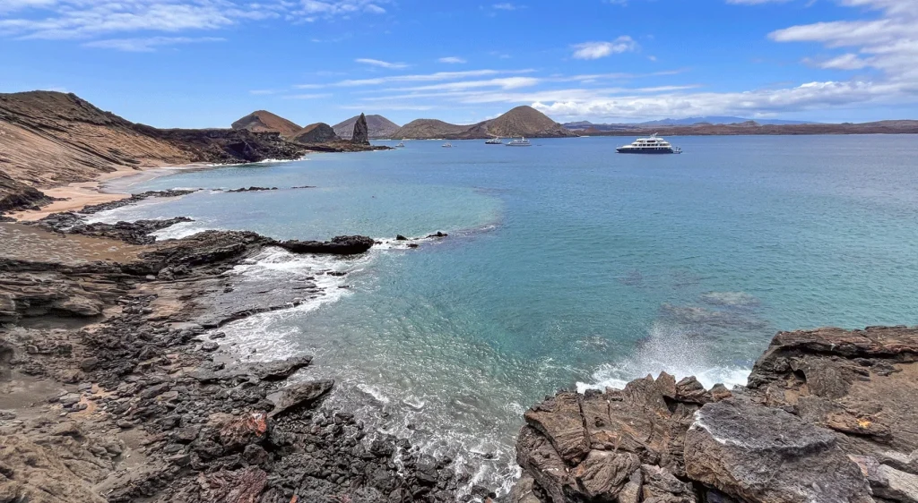 13_paisaje-isla-bartolome-2