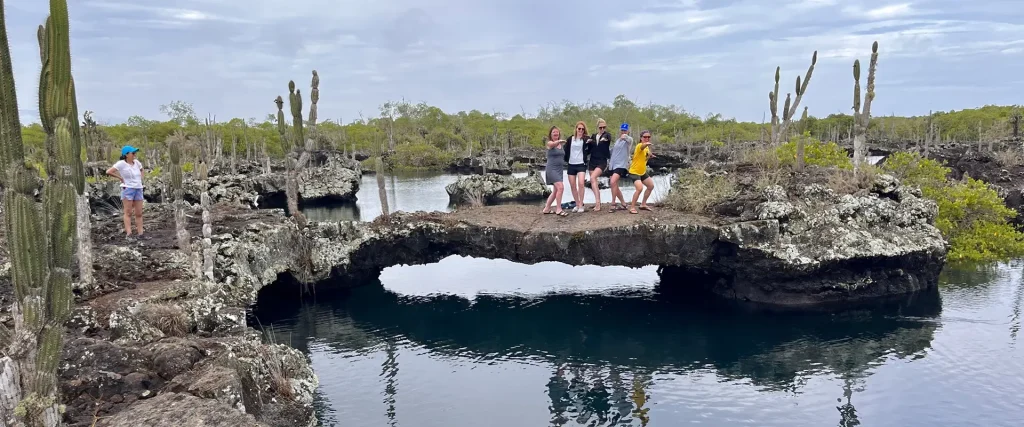 26_people-in-los-tuneles-1