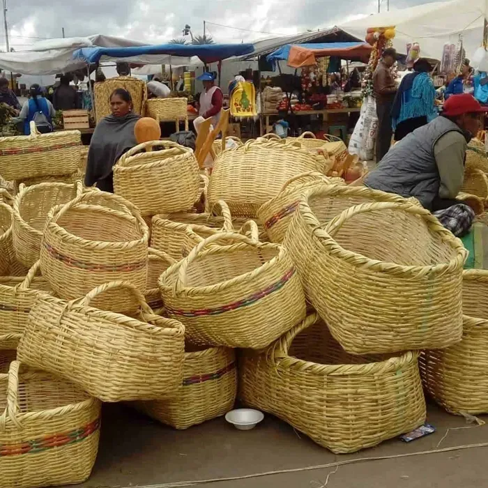 3_mercado-de-saquisili